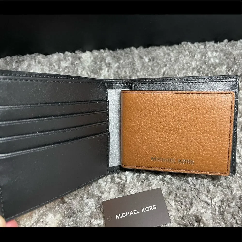 NWT Michael Kors Mens Pebbled Leather Billfold Wallet
